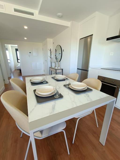 Apartament Nuevo Atico Toyo. Vistas Al Mar, Terraza, Solarium, Piscina, A/a, Wifi Y Garaje *