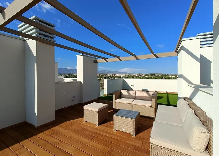 Nuevo Atico Toyo. Vistas Al Mar, Terraza, Solarium, Piscina, A/A, Wifi Y Garaje